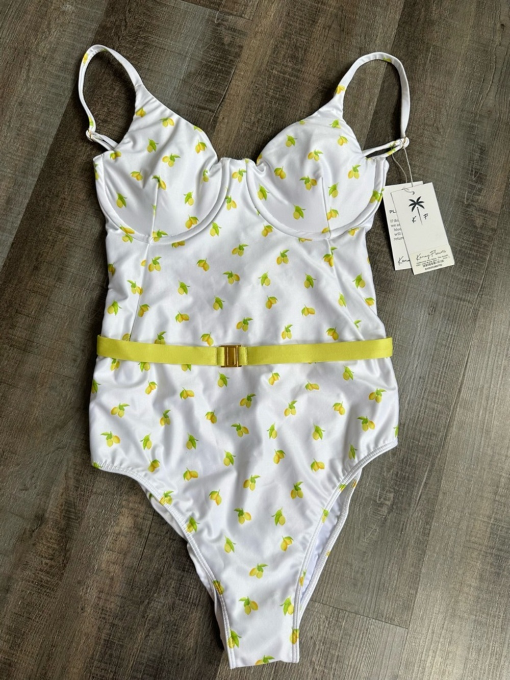 Kenny Flowers : The Amalfi, White Lemon-Print One-Piece Swimsuit Large